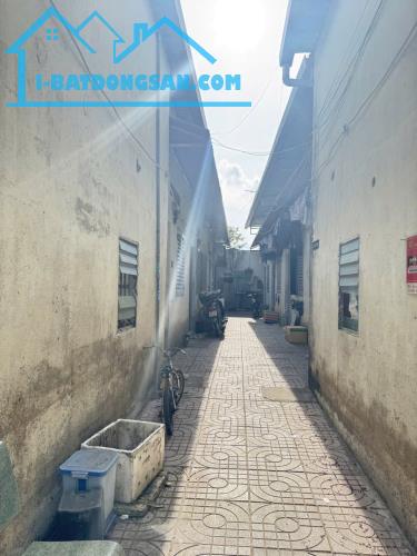 BÁN NHÀ TRỌ CHỢ LONG PHƯỚC, THỦ ĐỨC 415M2 ( 18 X 23 ) 12 PHÒNG , FULL THỔ CƯ - GIÁ 11 TỶ 6 - 1