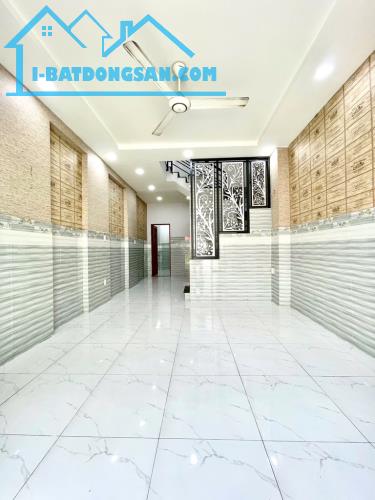 BÁN NHÀ BÌNH TÂN GẦN TÂN KỲ TÂN QUÝ - HẺM XE HƠI - 2 TẦNG - 48M2 NHỈNH 4 TỶ TL - 3