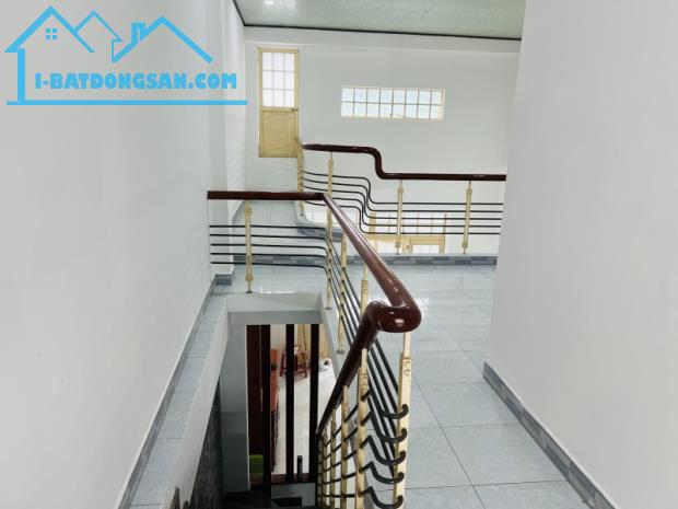 ♪ Nhà Kiệt 3m, thẳng 1 đường ra Lê Độ, 68m2, ngang 8.5m, 2 căn nhà, nhỉnh 3 tỷ - 2