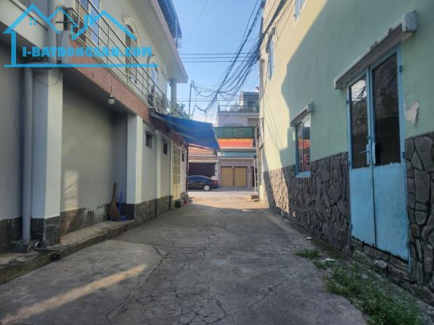Bán nhà 3 tầng, sổ hồng riêng, hẻm thông, nhỉnh 1 tỷ, cách mạng tháng 8, Lái Thiêu, BD - 5
