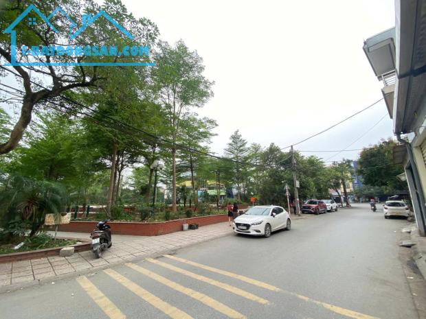 Bán nhà C4 Gia Quất 51m ngay bãi gửi xe, 50m ra oto tránh chỉ 6t3 có tl. LH 0936123469
