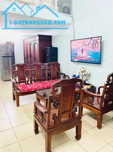 Bán nhà C4 Gia Quất 51m ngay bãi gửi xe, 50m ra oto tránh chỉ 6t3 có tl. LH 0936123469 - 1