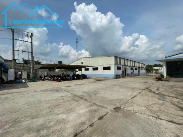 Nhà xưởng mt TL 824 xã Lương Bình, Bến Lức tổng dt 12738m2 giá 75 tỷ - 3