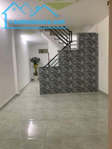 NHÀ BÁN HẺM - TRUNG TÂM TÂN PHÚ, ĐƯỜNG HUỲNH VĂN CHÍNH, 2 TẦNG, DT 63M2, CHỈ 3,3 TỶ - 1