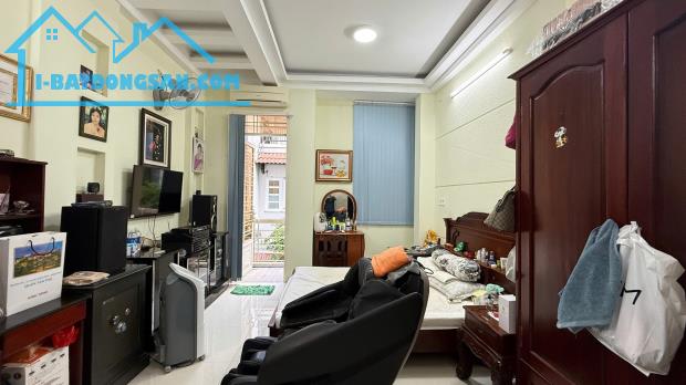TÂN KỲ TÂN QUÝ  DT: 60M2 ( 4 X 16 ) 4 TẦNG - 4PN - HẺM XE HƠI - SỔ VUÔNG VỨC - HOÀN CÔNG - 3