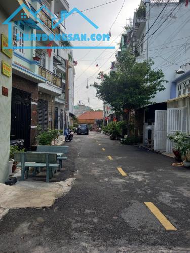 NHÀ ĐẸP - GIÁ TỐT TẠI XUÂN THỚI THƯỢNG - HÓC MÔN – 5,8 tỷ!