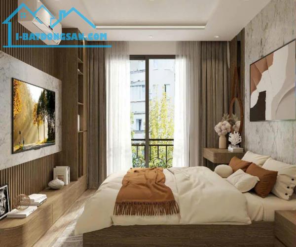 Nhà đẹp phố Trạm 5 tầng mới, giao thông thuận tiện, nội thất đẹp 8.2 tỷ