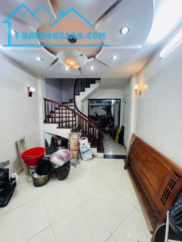 Bán nhà Trần Duy Hưng, Cầu Giấy 52m2, 5 tầng, giá 12.8 tỷ