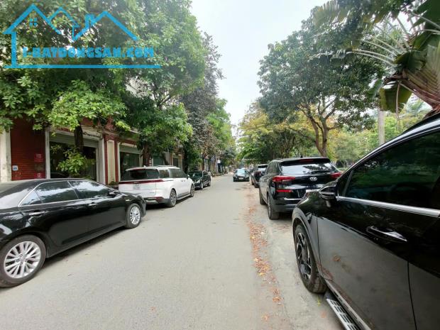 CHO THUÊ Sàn Văn Phòng Dịch Vọng Hậu, DT 200m, MT 8m, THÔNG SÀN