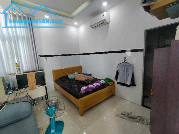 SIÊU HIẾM- BIỆT THỰ SÂN VƯỜN- ĐƯỜNG XE TẢI- 500M2-3 TẦNG LÊ TRỌNG TẤN BÌNH TÂN -25 TỈ - 3