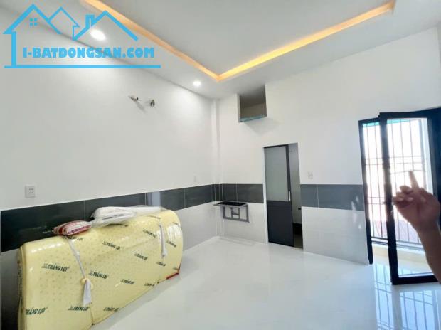 CHÍNH CHỦ GỬI BÁN GẤP NHÀ 3 LẦU HẺM Ô TÔ TRONG NHÀ ĐƯỜNG MÃ LÒ GẦN KHU TÊN LỬA GIÁ 5 TỶ 5 - 3