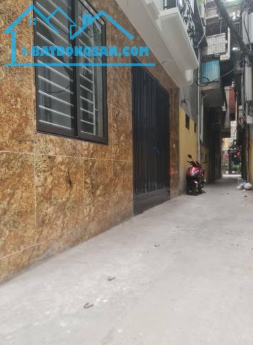 TÒA NHÀ 5 TẦNG, THANG MÁY,  Ô TÔ 7 CHỖ QUA NHÀ  NGÕ TO NHƯ PHỐ TRUNG TÂM HAI BÀ TRƯNG. - 2
