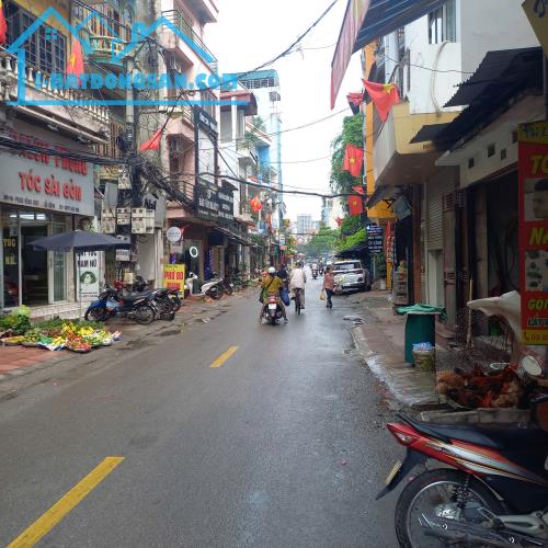 LÔ GÓC- MP PHAN ĐÌNH GIÓT HÀ ĐÔNG KINH DOANH SẦM UẤT 44M 3 TẦNG GIÁ 15 TỶ