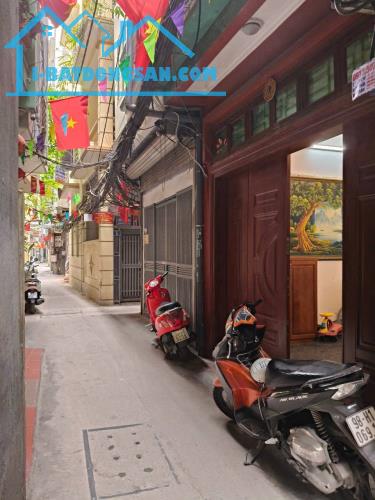 CỰC HIẾM! Bán nhà Ngõ 1194 Đường Láng, Đống Đa, 40m2, 10.8 tỷ - 2