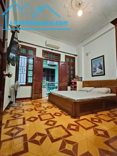 CỰC HIẾM! Bán nhà Ngõ 1194 Đường Láng, Đống Đa, 40m2, 10.8 tỷ