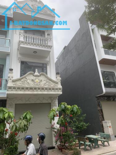 Bán gấp nhà 4 tầng 4pn, 60m2, DT 743, Bình Chuẩn, Thuận An, Bình Dương. Chỉ 3.9 tỷ.