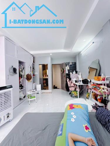 Nhà mới Hẻm 1/ gần chợ Xóm Chiếu P13 Q4 28m2 Nhỉnh 4Tỷ - 1