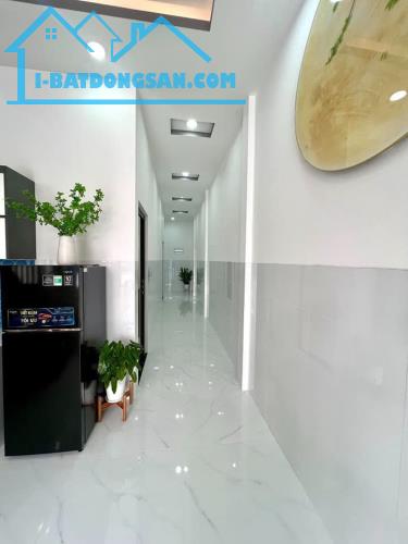 KẸT TIỀN CHỦ HẠ GIÁ SỐC NHÀ CẤP 4 GIẢM  100 TRIỆU CHO ANH CHỊ THIỆN CHÍ MUA - 3