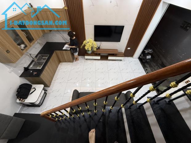 Bán nhà Thanh Nhàn  28m2 4 tầng - gần Ô tô, tiện kinh doanh - giá hiếm 5.x tỷ - 2