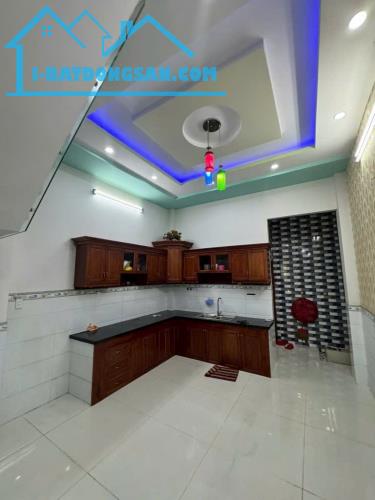 BÁN NHÀ 363 ĐẤT MỚI THÔNG LÊ VĂN QUỚI - HẺM XE HƠI - 4 TẦNG MỚI ĐẸP - 68M2 CHỈ NHỈNH 6 TỶ