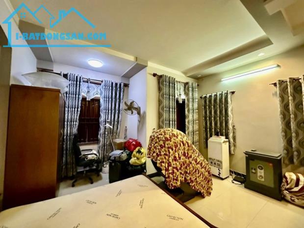Bán nhà mặt phố Bình Phú, Thủ Đức, 80m², 8.8 tỷ, 3 tầng, 4PN - 2
