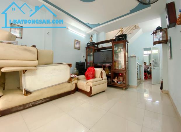 Sát MẶT TIỀN Nguyễn Thái Sơn giáp Phú Nhuận – 4 Tầng 42m2 – nhỉnh 5 tỷ - 1