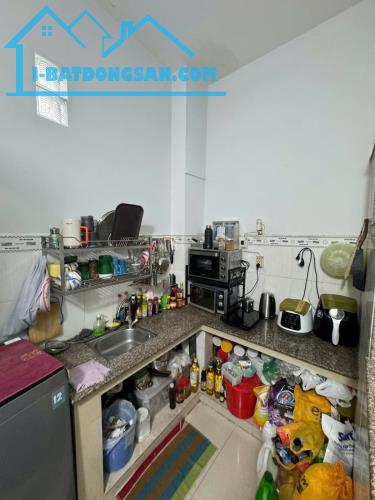 Bán nhà gần Chợ Tân Hương, khu sầm uất, 2 tầng BTCT , không có căn thứ 2 so sánh, 3.35 tỷ. - 2