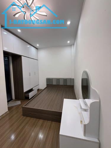 Nhà riêng sát phố, công viên, đẹp và hiếm, trung tâm quận Hai Bà Trưng, 28m2, 4 tầng, 3 - 3