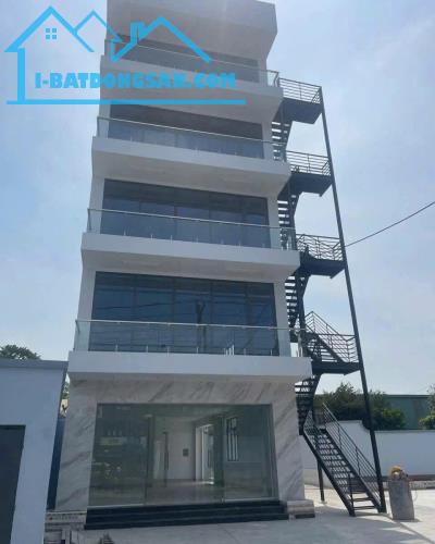 Cho Thuê Tòa Nhà 600m² Trung Tâm Thủ Dầu Một Bình Dương — 200 Triệu/Tháng Liên hệ: - 1
