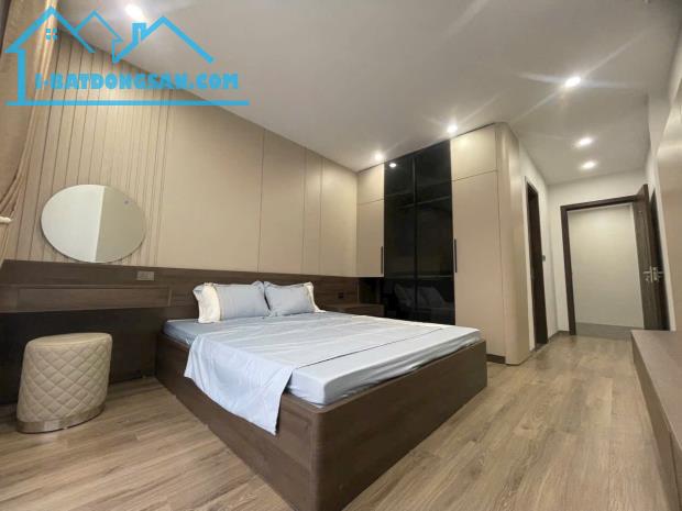 NHÀ ĐẸP GIÁ HỜI VIỆT HƯNG LONG BIÊN, GẦN PHỐ, 45M2 - 5T CÓ 6.X TỶ - 3