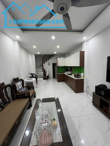 NHÀ ĐẸP PHÂN LÔ – CỔ NHUẾ - KHU VỰC DÂN CƯ THÂN THIỆN, AN NINH ĐỈNH.