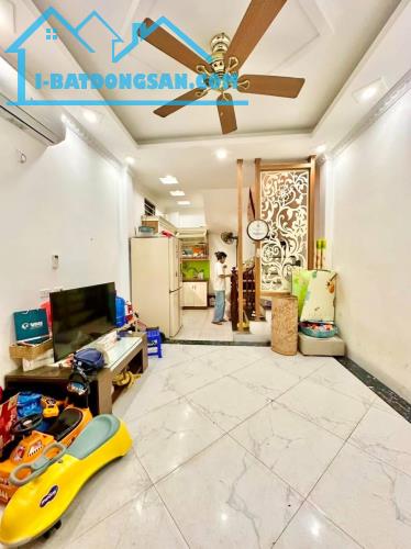 ✅ PHỐ 8/3 CĂN GÓC - FULL NỘI THẤT Ở NGAY - NGÕ PHÂN LÔ RỘNG THOÁNG - THÔNG TỨ TUNG