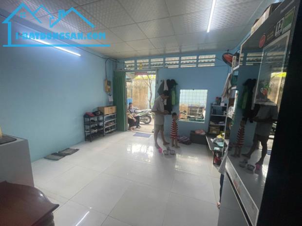 Hoà Bình Q.TP 4x19m2 C4 gần ngã tư Lũy Bán Bích sầm uất hẻm an ninh chỉ 5 tỷxx