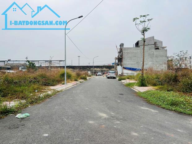 Bán lô lô GÓC tổ 6 trung tâm thị trấn An Dương giá chỉ từ  2,7  tỷ  Lh 0979087664 - 3