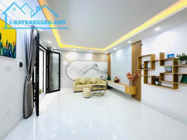 Bán nhà 2 tầng sạch đẹp về ở luôn phố Lãm Khê - 1