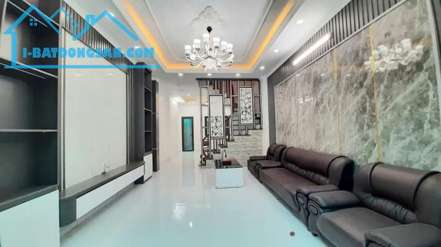 Bán nhà Liên Ninh, Thanh Trì diện tích 52m2, 4 tầng, 2 mặt thoáng, Ô TÔ