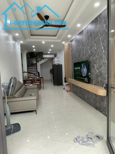 💥💥💥 CỰC PHẨM #THẠCH BÀN- LONG BIÊN GẦN -40m2-5tầng-hơn 8 tỷ- Ô tô gần- fullnội thất