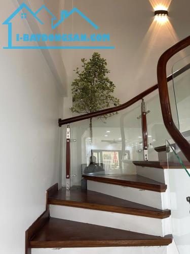 💥💥💥 CỰC PHẨM #THẠCH BÀN- LONG BIÊN GẦN -40m2-5tầng-hơn 8 tỷ- Ô tô gần- fullnội thất - 3