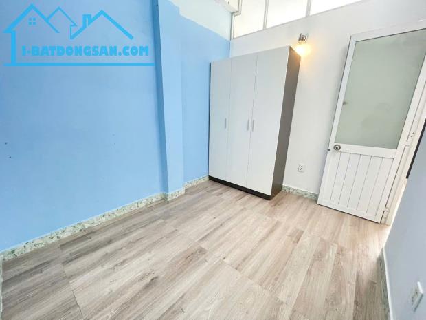 CHO THUÊ LẠI PHÒNG( CHDV) 30M2, 2PN FULL NỘI THẤT GIÁ RẺ Đ.TRƯỜNG SA, P.2, Q.PHÚ NHUẬN