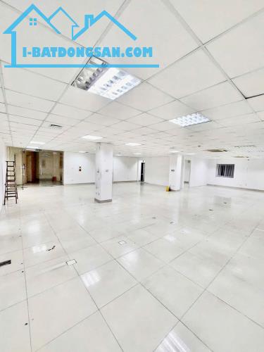 Tòa nhà văn phòng 28 Xuân La cho thuê tầng 5 làm văn phòng. - 1