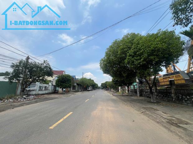 BÁN 3 LÔ ĐẤT NGỘP GẦN NGAY TRUNG TÂM BIÊN HÒA