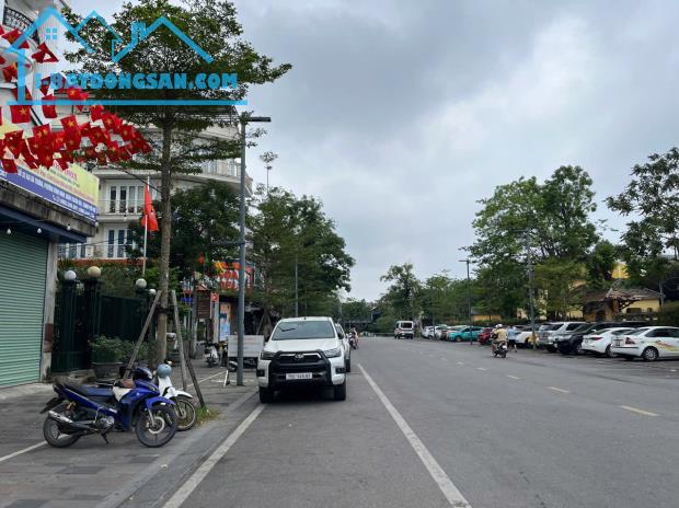 SANG QUÁN NHẬU MẶT TIỀN HAI BÀ TRƯNG - ĐOẠN KHÔNG DÍNH PHỐ ĐI BỘ - 1