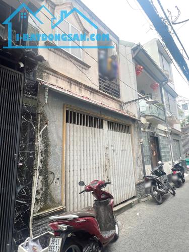 Nhà 2 tầng (4x12.2m vuông vức) sát HXH Âu Dương Lân P3Q8, có 2 PN tầng trệt - 4