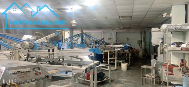 Hóc Môn BÁN NHÀ XƯỞNG MẶT TIỀN ĐƯỜNG TRUNG LÂN  400m2 gần Phân Văn Hớn giá hơn 15ty