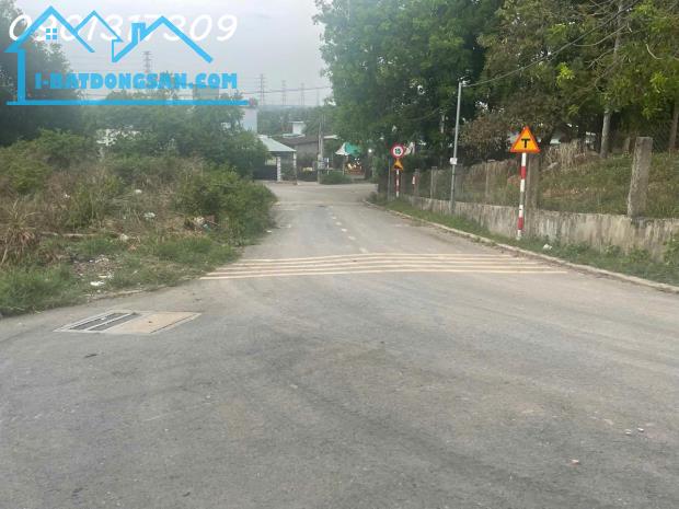 Chính chủ cần tiền bán gấp đất và nhà 2 căn cấp 4 Phường Tân Bình, Dĩ An, Bình Dương - 2