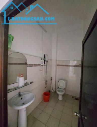 Cho thuê nhà 60m2 HẺM XE HƠI, Đường Bạch Đằng, Phường 2, Tân Bình.