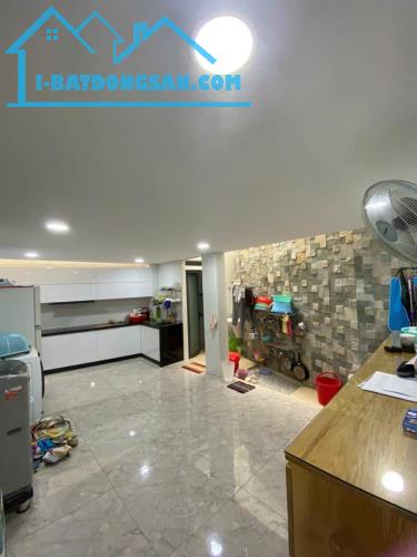 Nhà Mặt Tiền đẹp cạnh vòng xoay Lê Đại Hành-khu KD sầm uất-9m ngang-chỉ 3X tỷ
