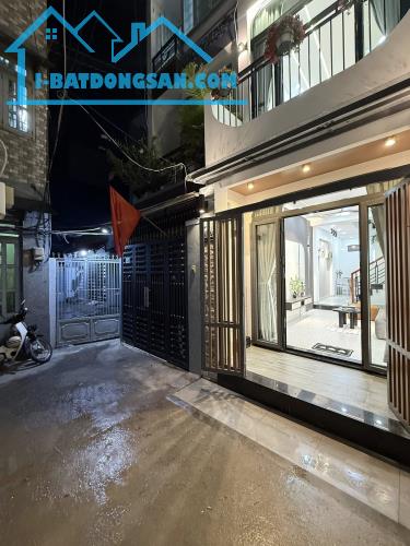 BÁN NHÀ NI SƯ HUỲNH LIÊN PHƯỜNG 10 TÂN BÌNH NGAY CHUNG CƯ BÀU CÁT GẦN 30M2 KỀ HXH NHỈNH 3