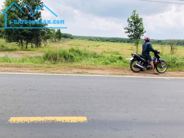 CẦN BÁN NHANH 510M2 ĐẤT Ở NGAY CHỢ NHA BÍCH, GẦN CAO TỐC SG- CHƠN THÀNH. GIÁ 390 TRIÊU