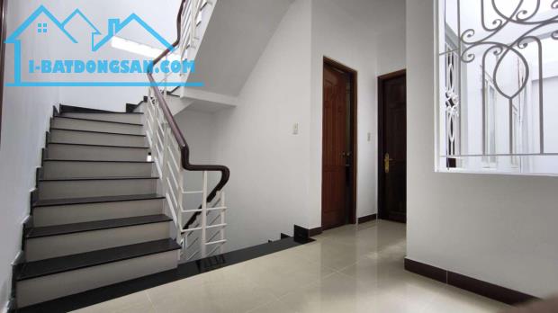 LÊ VĂN SỸ - ĐẸP NGANG 5m x 15m - XÂY 5 TẦNG - Ô TÔ ĐỂ BÊN TRONG- CHỦ XÂY TÂM HUYẾT - SẴN - 2